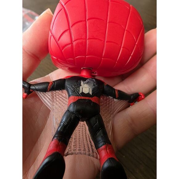 Funko Pop! Vinyl: Marvel - Spider-Man Upgraded Suit #923 OOB - Picture 6 of 13